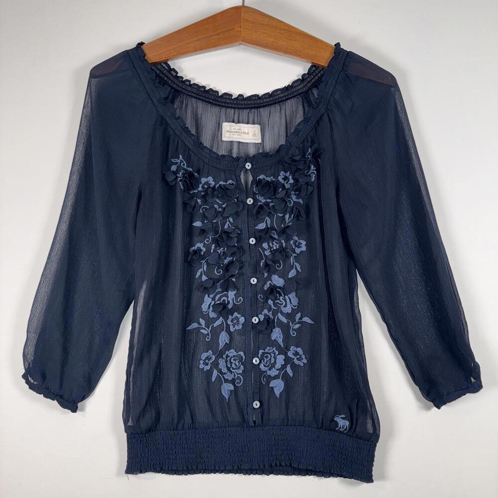 Abercrombie & Fitch Chiffon Floral Blouse - Small